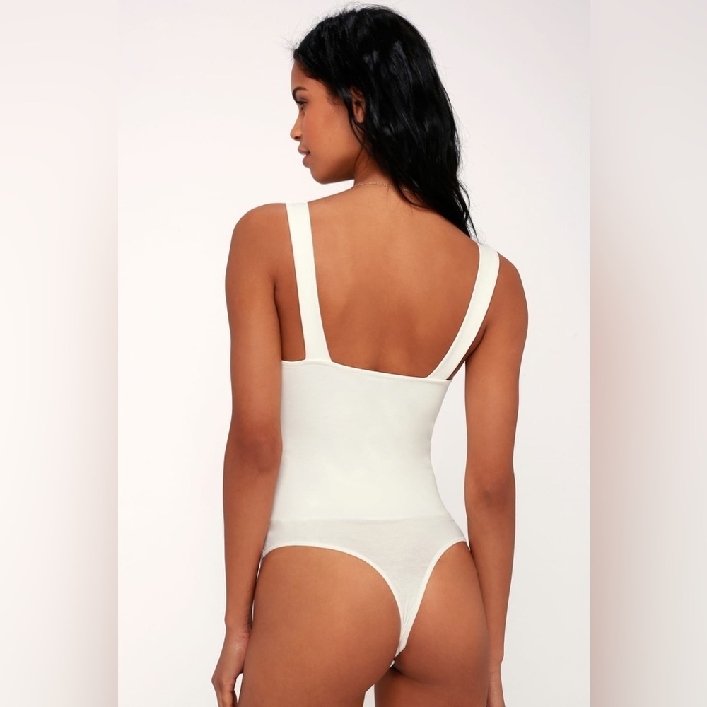 Lulu's Symbolize White Sleeveless Bodysuit size small - Picture 2 of 7